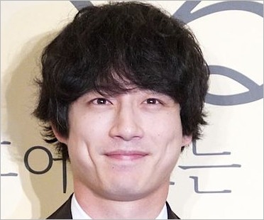 坂口健太郎